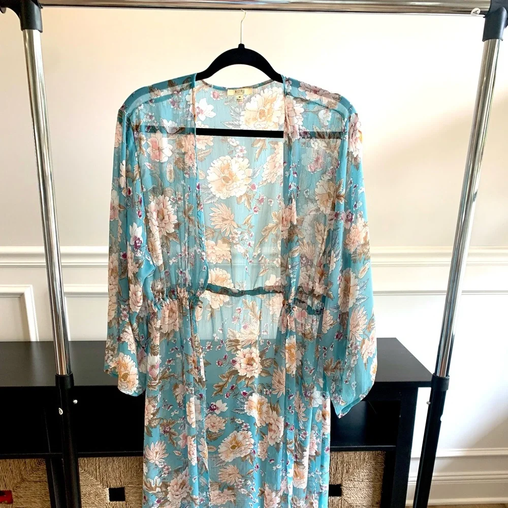 Womens Boho Chic Medium Kimono with buttons. Dressy & casual! Great for weddings - Picture 4 of 8